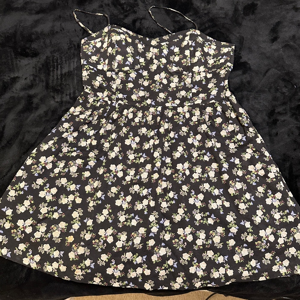 Fitted bodice sundress with pockets!